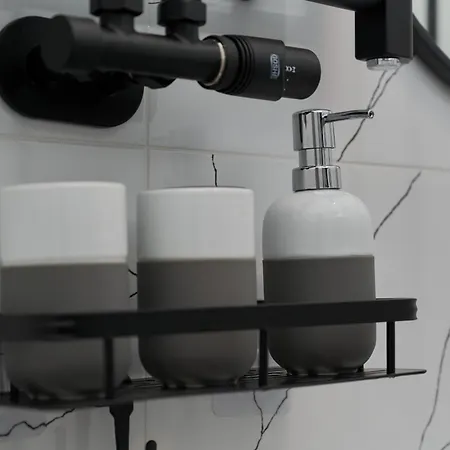 Przytulne Studio Apartament Jednosci Narodowej We Wroclawiu By Renters 아파트 브로츠와프