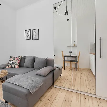 Przytulne Studio Apartament Jednosci Narodowej We Wroclawiu By Renters * 브로츠와프